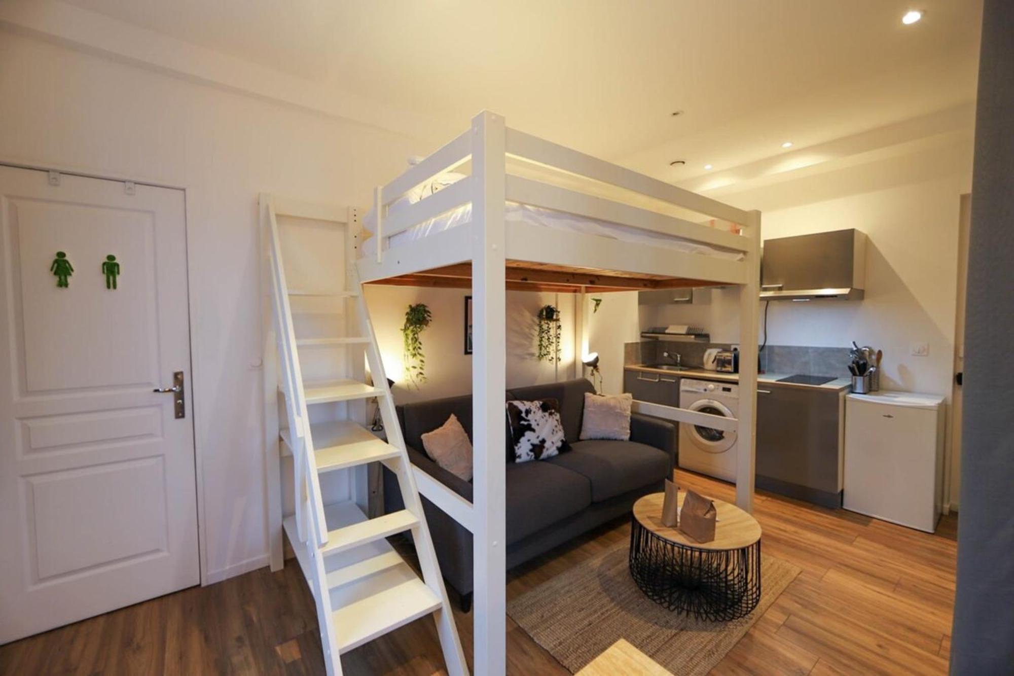 Апартаменты Le Petit Plus - Studio Confortable Avec Parking Анси Экстерьер фото
